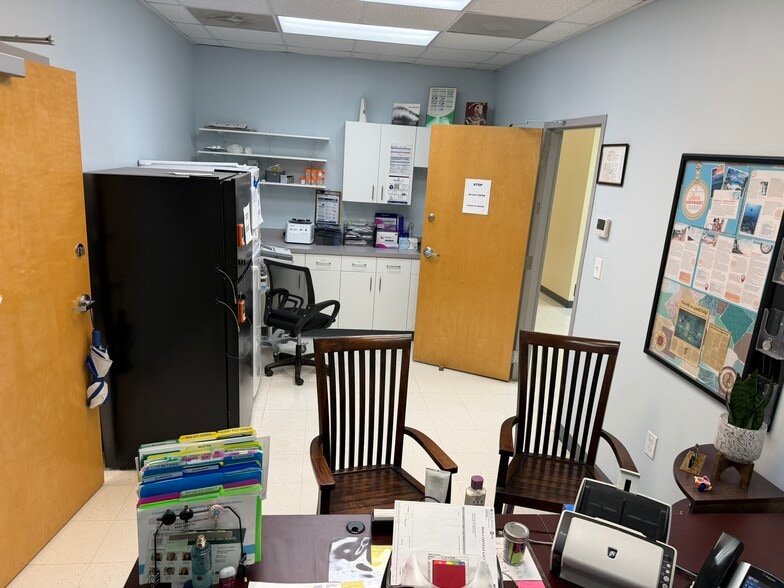 More Photos Of 1938 Charlie Hall Blvd, Charleston Medical For Sale