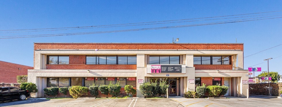 More Photos Of 2435 Military Ave, Los Angeles Office For Lease