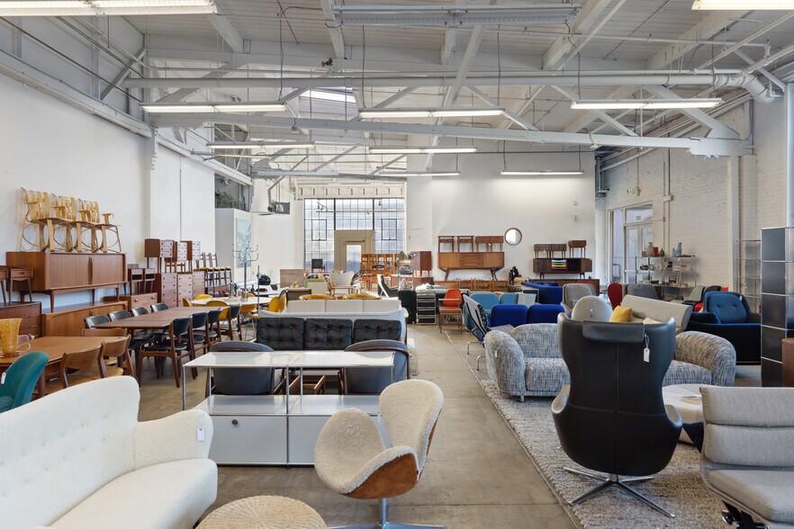 More Photos Of 4512-4514 Hollis St, Emeryville Warehouse For Lease