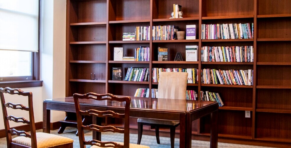 More Photos Of 18 Broad St, Charleston Office Residential For Lease