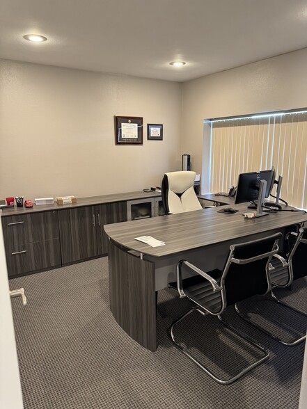 More Photos Of 1598 W Katella Ave, Anaheim Office For Sale