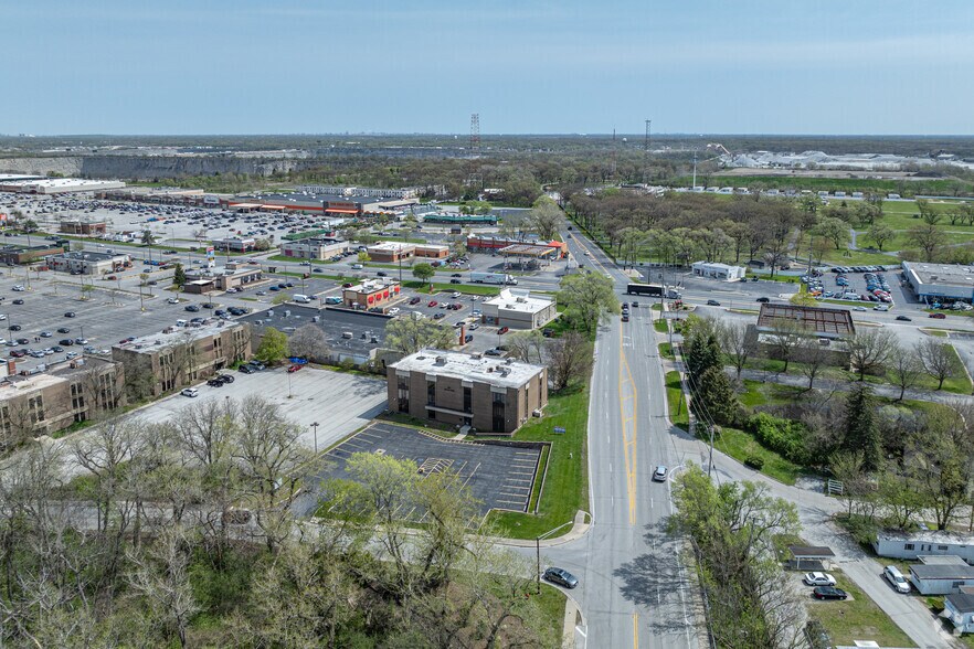 More Photos Of 900 Ridge Rd, Homewood Medical For Lease