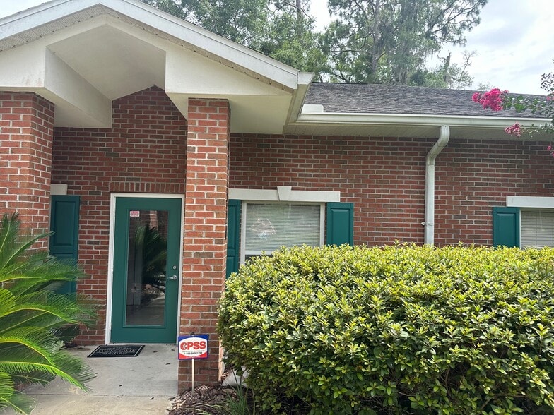 More Photos Of 2025 SW 75th St, Gainesville Medical For Lease