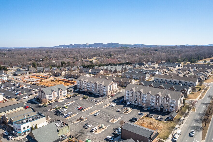 More Photos Of 301 Rotunda St, Lynchburg Apartments For Sale
