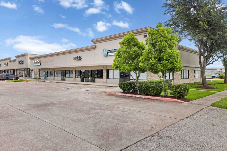Primary Photo Of 391 Columbia Memorial Pky, League City Unknown For Lease