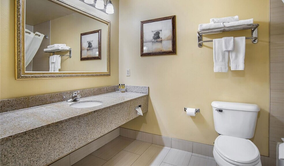 More Photos Of 5041 Academy Ln, Bessemer Hotel For Sale