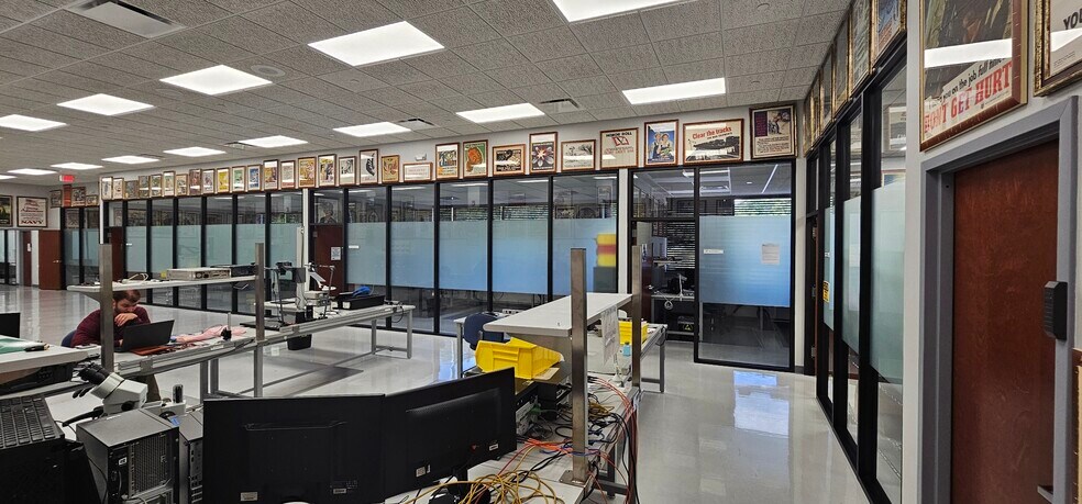 More Photos Of 14 High Bridge Rd, Sandy Hook Industrial For Sale