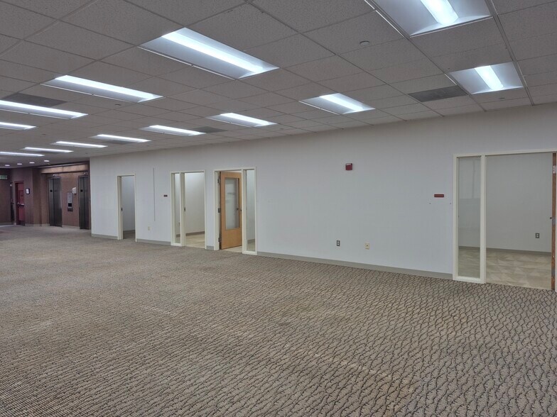 More Photos Of 7 E Baltimore St, Baltimore Office For Lease