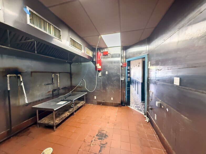 More Photos Of 258 Dekalb Ave, Brooklyn Apartments For Lease