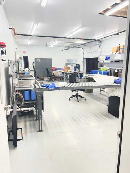 More Photos Of 26 Industrial Park Dr, Waldorf Warehouse For Sale