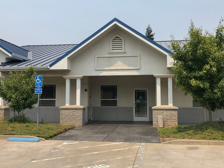 More Photos Of 1557 Starr Dr, Yuba City Office For Sale