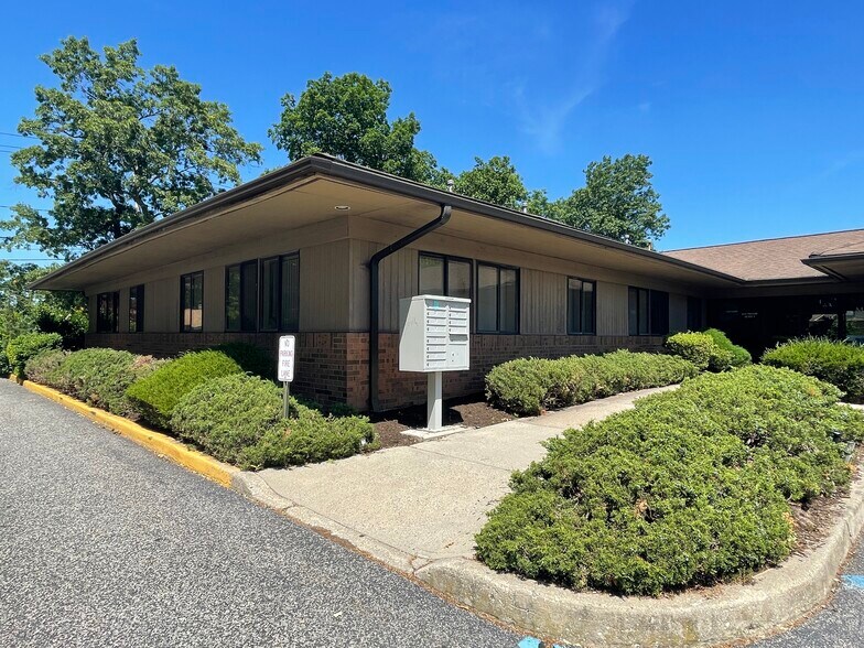 More Photos Of 1150 Portion Rd, Holtsville Medical For Lease