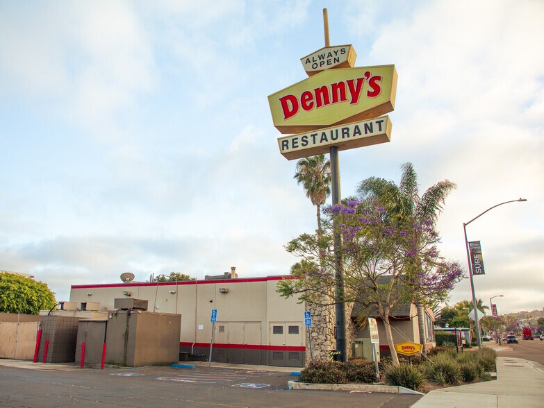 More Photos Of 1601 Rosecrans St, San Diego Restaurant For Lease