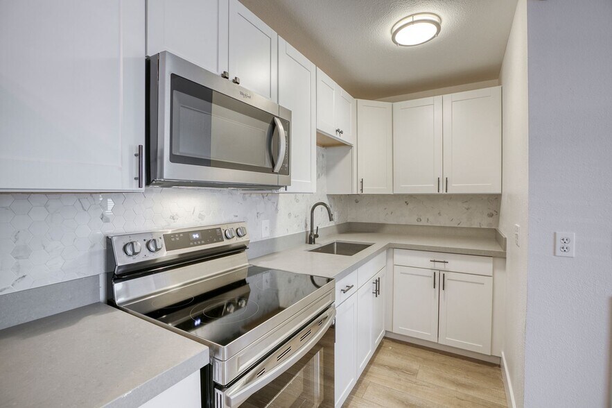 More Photos Of 317 S 9th St, Las Vegas Apartments For Sale