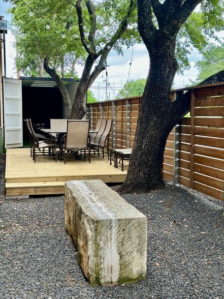 More Photos Of 2214 Braker Ln, Austin Distribution For Lease