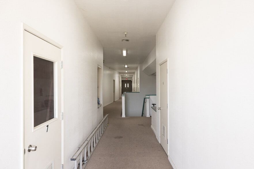 More Photos Of 1801 Catalina St, Seaside Research And Development For Sale