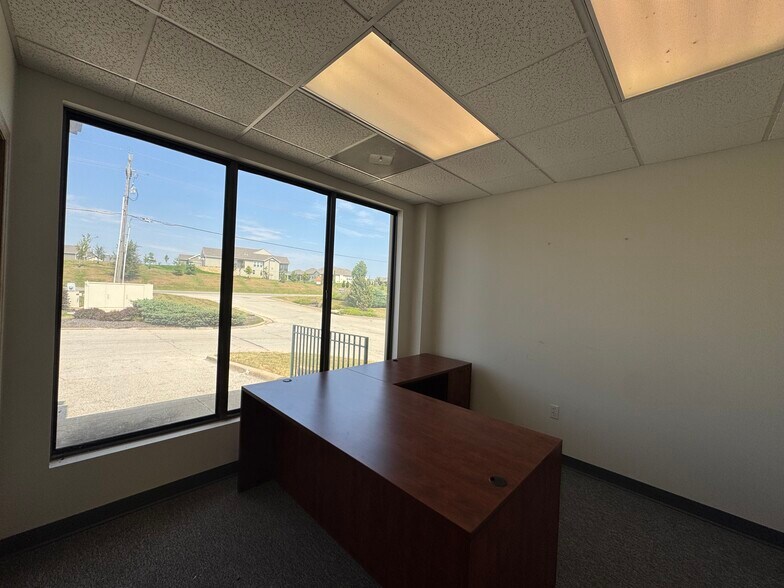 More Photos Of 22105-22123 W 83rd St, Shawnee Unknown For Lease