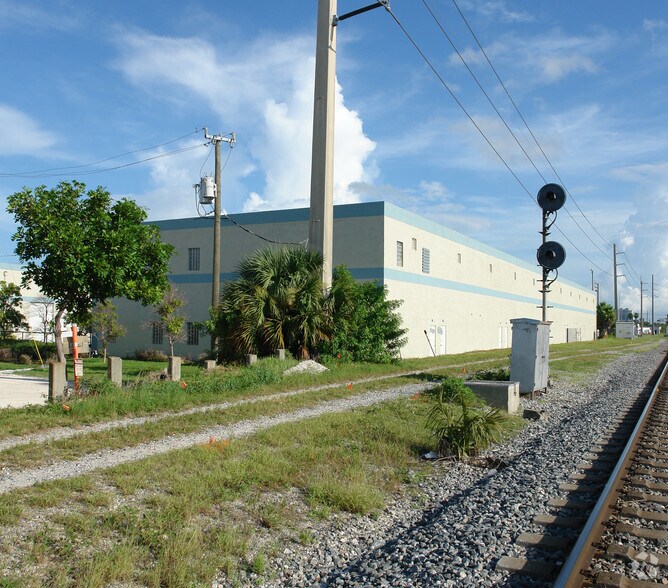 More Photos Of 1851 SW 2nd St, Fort Lauderdale Warehouse For Sale