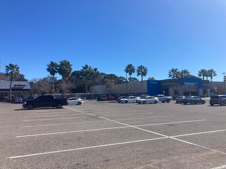 More Photos Of 1831-1841 N. Highland Ave, Clearwater General Retail For Lease