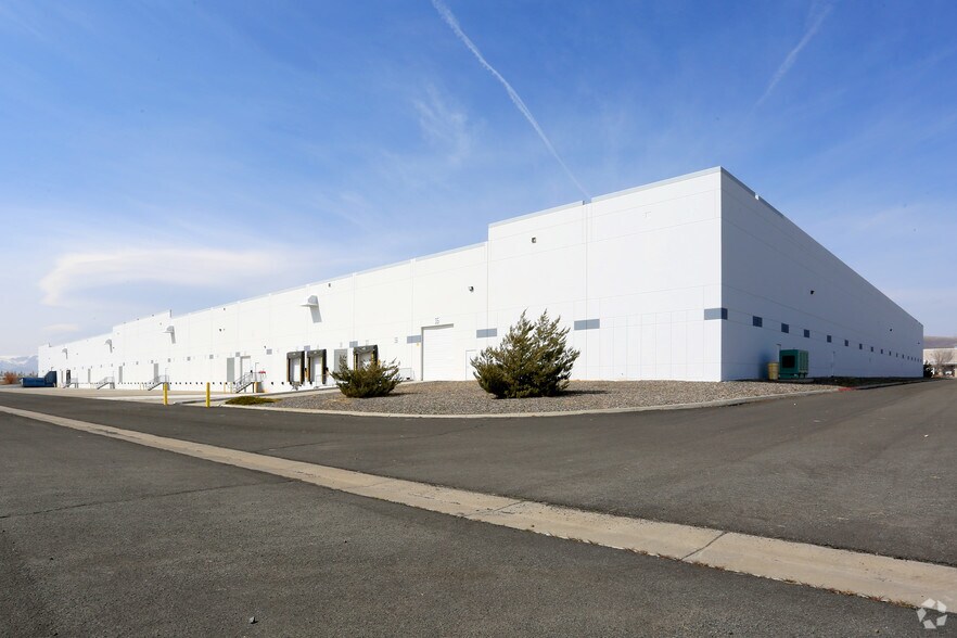 More Photos Of 2275 E Newlands Dr, Fernley Distribution For Lease