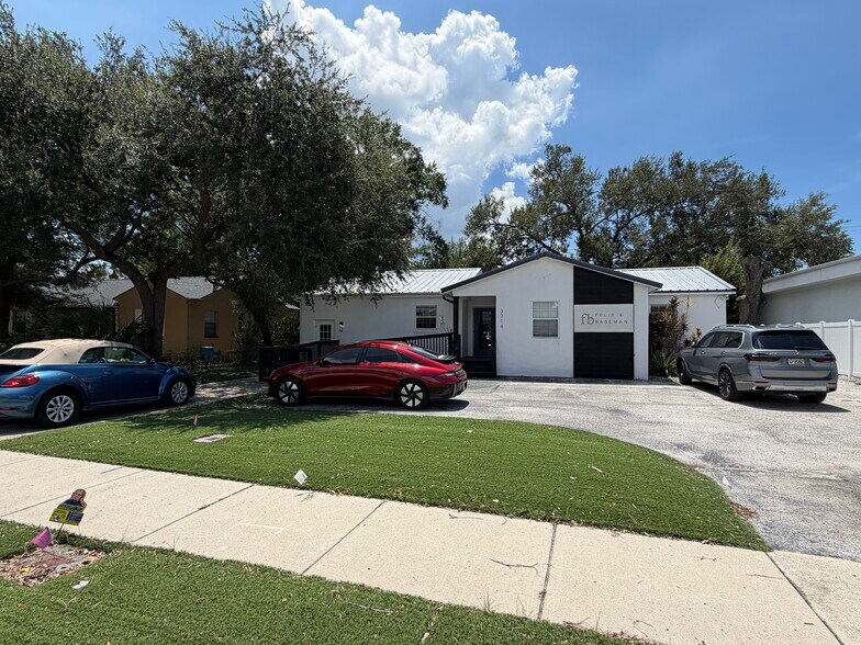 More Photos Of 3714 W Horatio St, Tampa Office For Sale