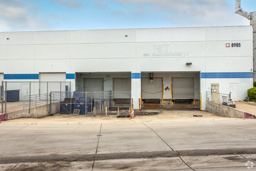 More Photos Of 8985 Crestmar Pt, San Diego Manufacturing For Sale