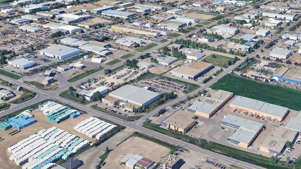 More Photos Of 7710-7730 34th St, Edmonton Warehouse For Lease