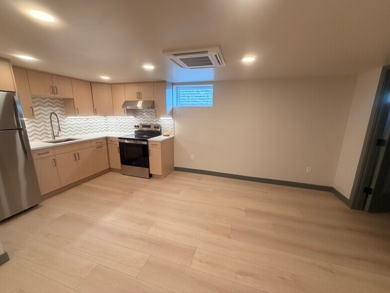 More Photos Of 3755 S Broadway, Englewood Office For Lease