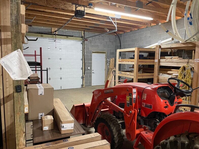 More Photos Of 5036 Obarr Rd, Knoxville Office For Sale