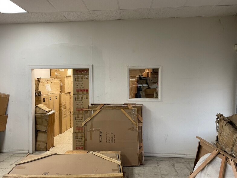 More Photos Of 370-390 S I St, San Bernardino Warehouse For Lease