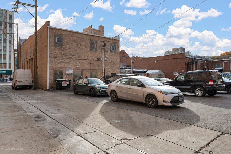 More Photos Of 720 Lake St, Oak Park Medical For Sale