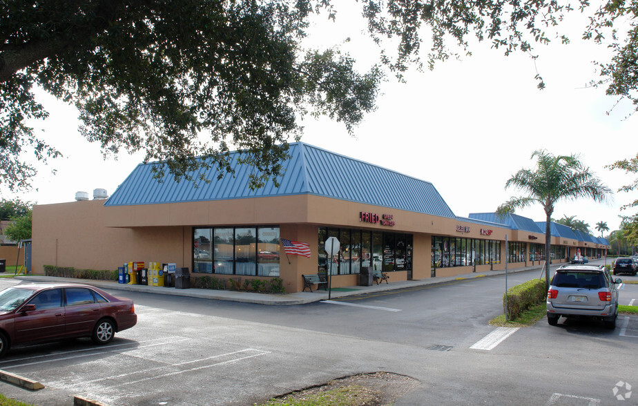 Primary Photo Of 8600-8698 Griffin Rd, Davie Unknown For Lease