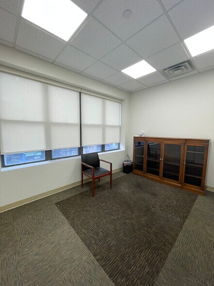 More Photos Of 101 Broadway, Brooklyn Office For Lease