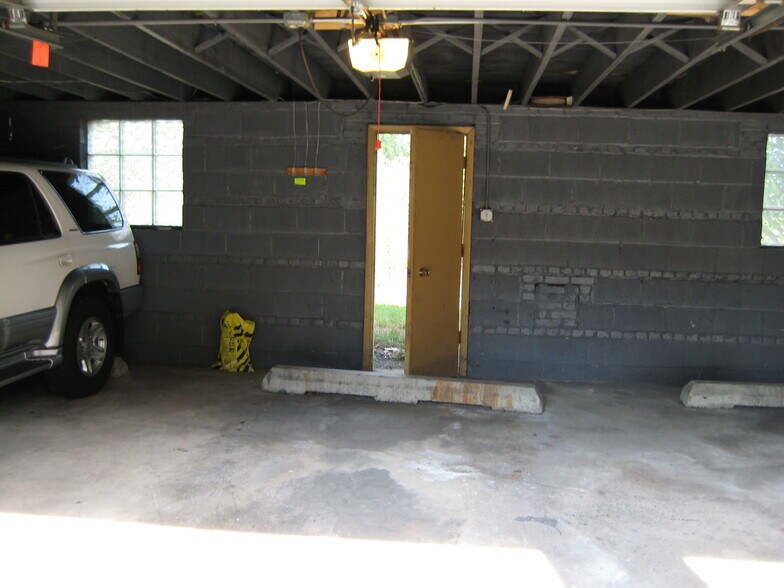 More Photos Of 949-953 E 86th St, Chicago Apartments For Sale