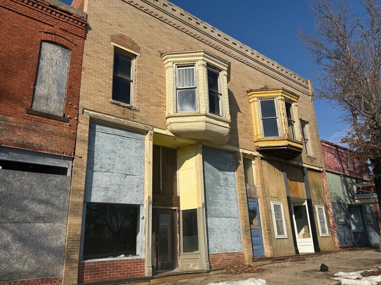 More Photos Of 206 S Main St, Stella Storefront Retail Office For Sale