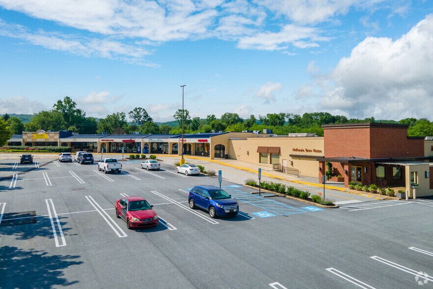 More Photos Of 260 W Swedesford Rd, Devon Unknown For Lease
