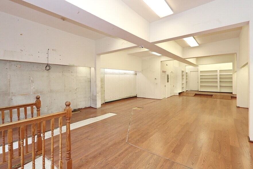 More Photos Of 171 Maplewood Ave, Maplewood Storefront Retail Residential For Sale