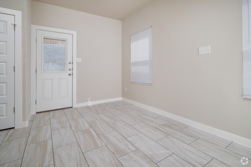 More Photos Of 8302 Via Verona, San Antonio Apartments For Sale