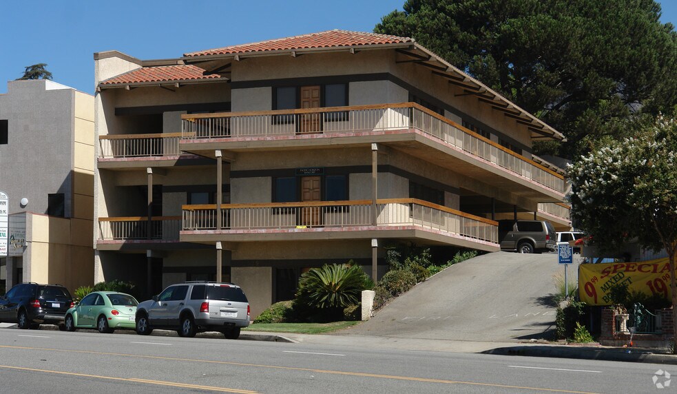 Primary Photo Of 2529 Foothill Blvd, La Crescenta Office For Sale