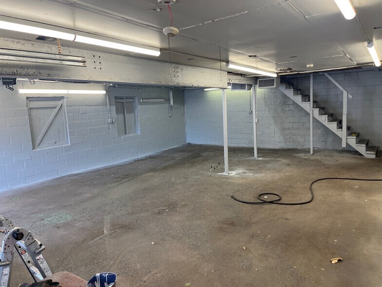 More Photos Of 110 Mattakeesett St, Pembroke Freestanding For Lease