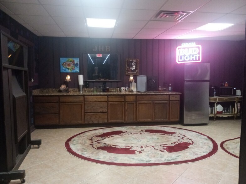 More Photos Of 200 W Malloy Bridge Rd, Seagoville Flex For Sale