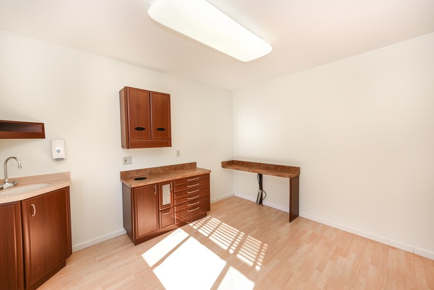 More Photos Of 128 Empire Blvd, Rochester Office Residential For Sale