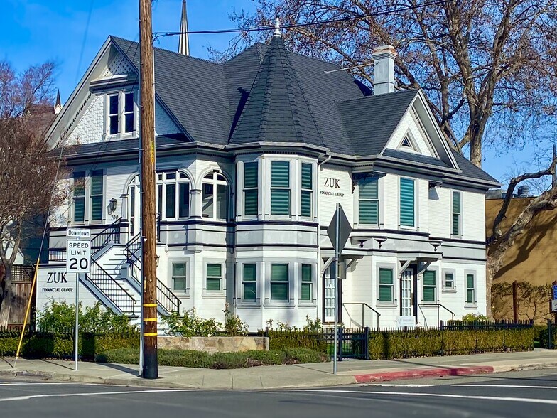 More Photos Of 700 Franklin St, Napa Office For Lease