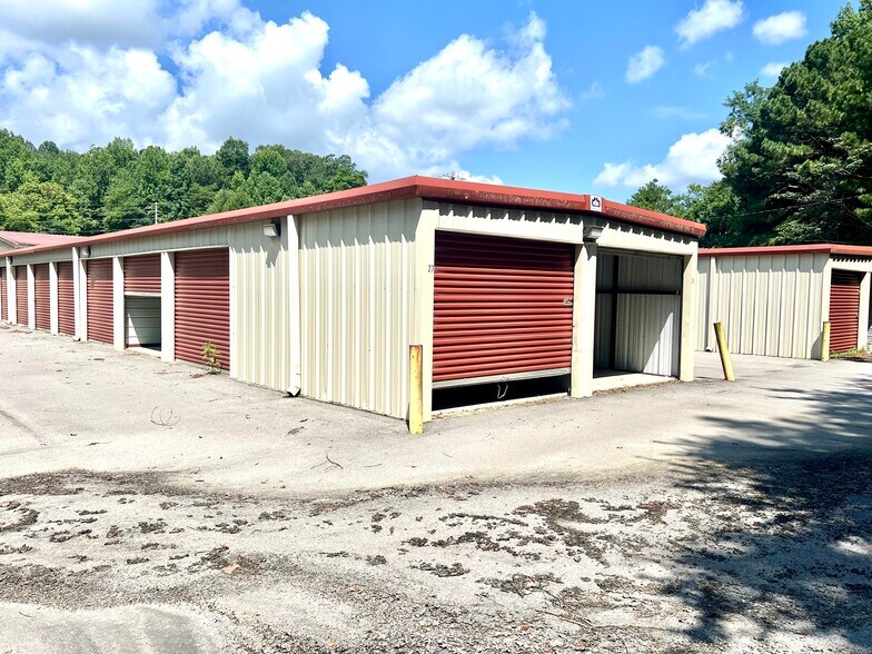 Primary Photo Of 907 S Main St, LaFayette Light Distribution For Sale