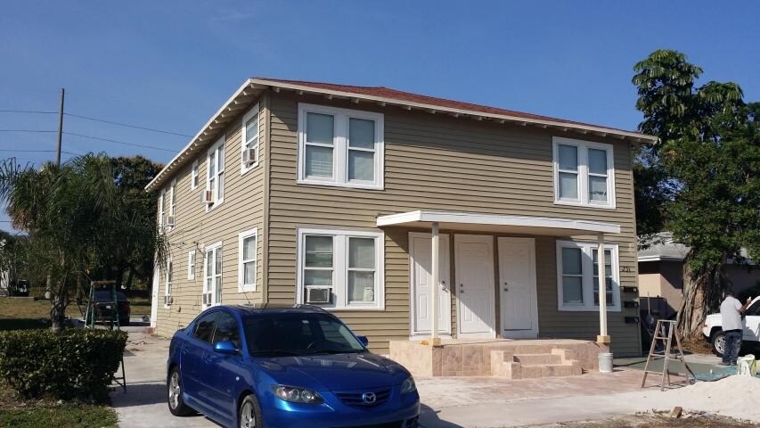 More Photos Of 1331 Longwood St, West Palm Beach Apartments For Sale