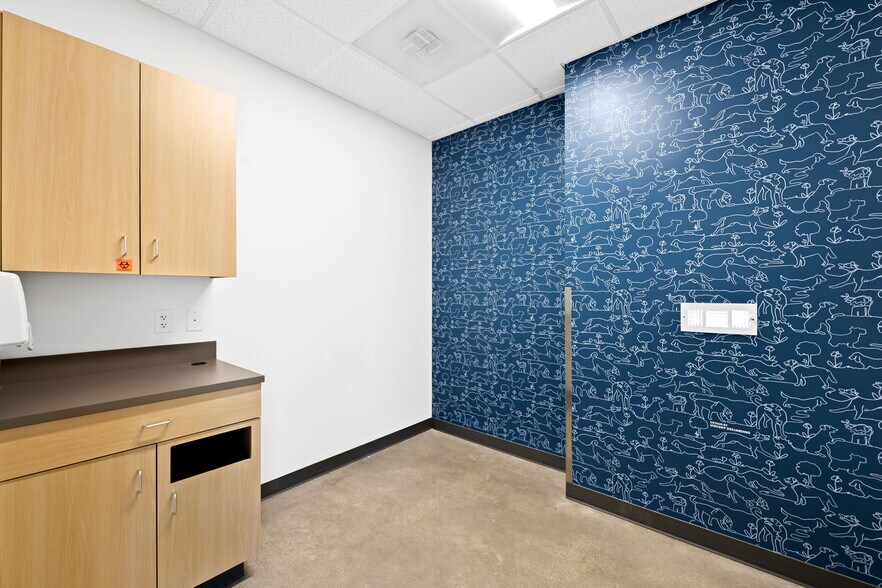 More Photos Of 7742 W McNab Rd, North Lauderdale Storefront For Lease