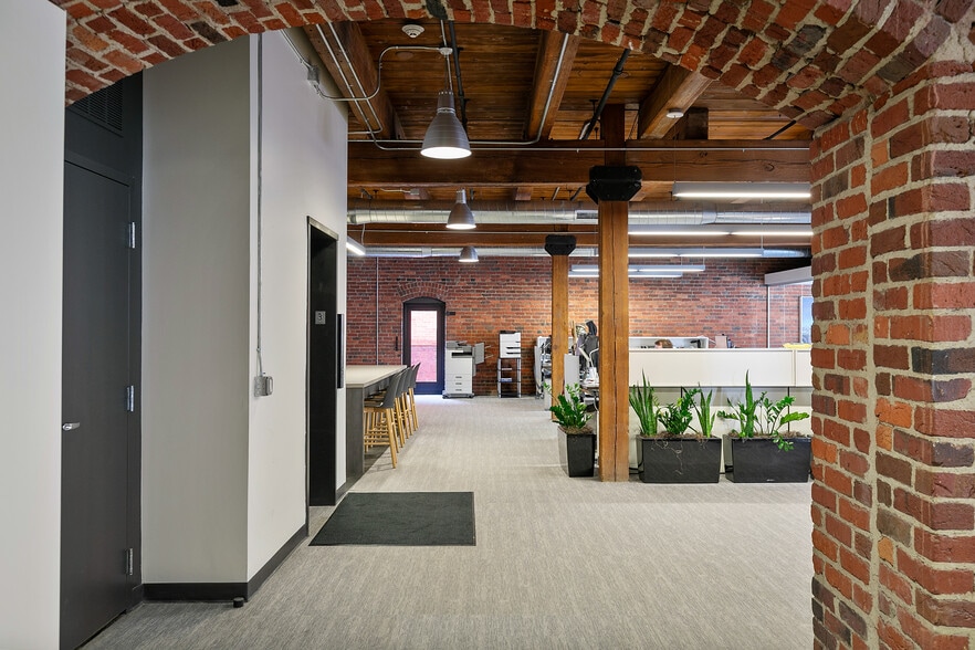 More Photos Of 13 S 13th St, Richmond Office Residential For Sale