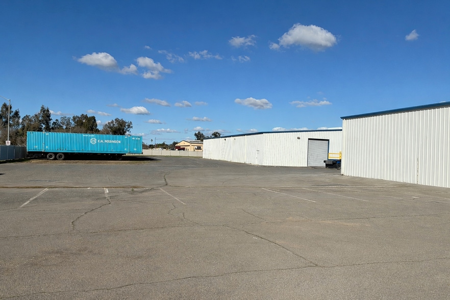 Primary Photo Of 11290 Vallejo Ct, French Camp Warehouse For Lease