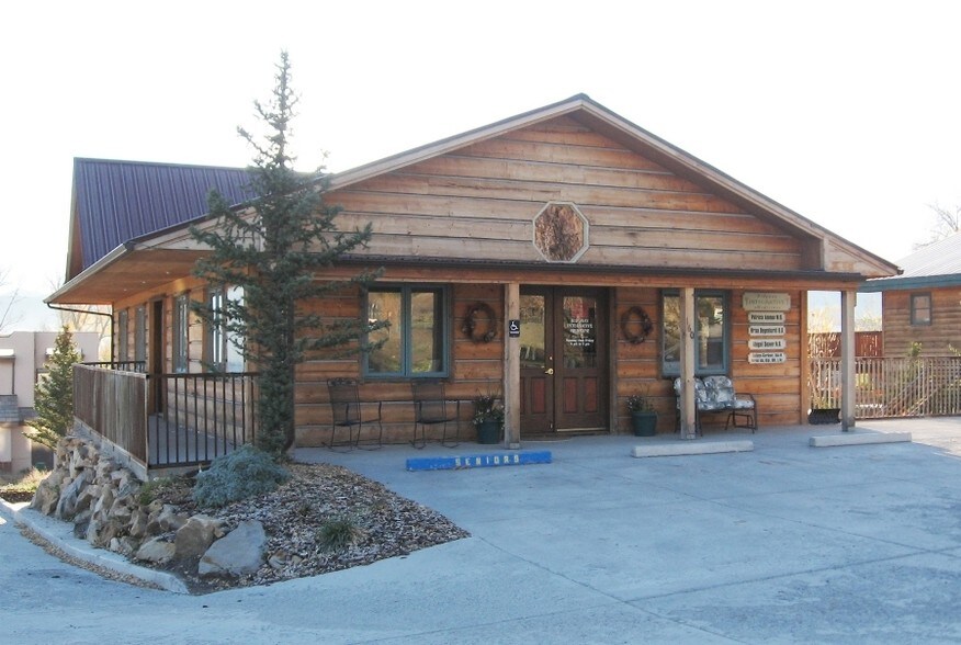 More Photos Of 160 Amelia St, Ridgway Office For Lease