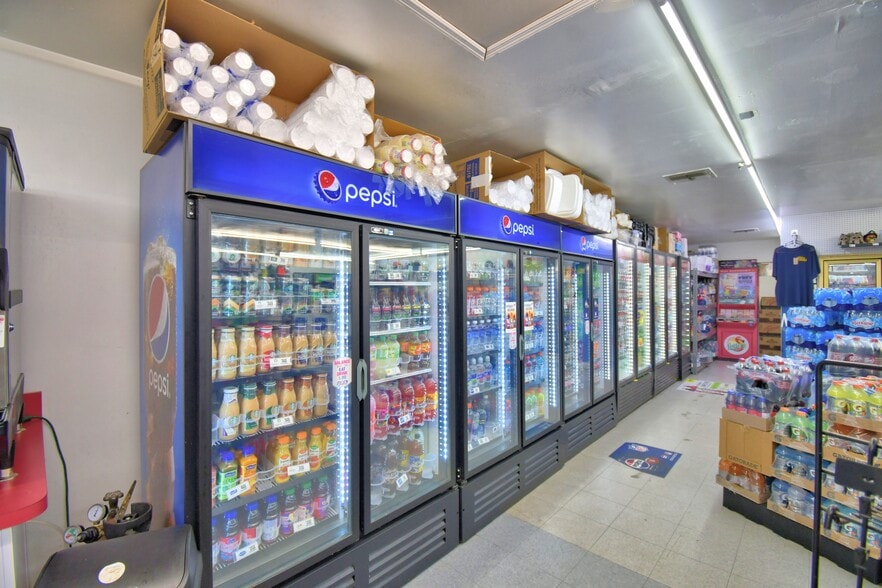 More Photos Of 16311 Highway 27, Lake Wales Service Station For Sale